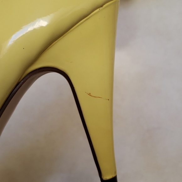 Size 6 Yellow High-heeled shoes - Picture 4 of 5